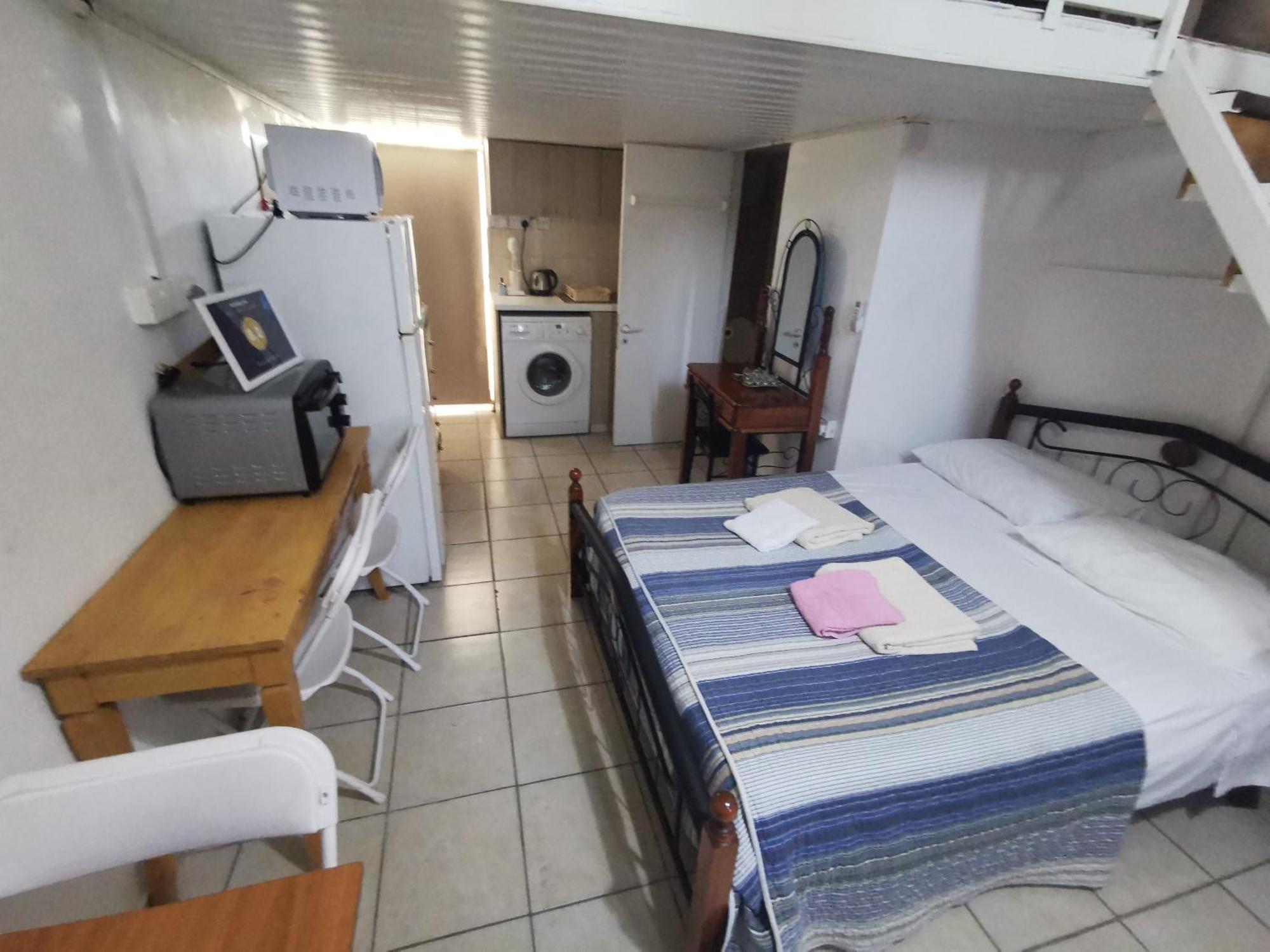 Strovolos Rooms Studios Λευκωσία Δωμάτιο φωτογραφία