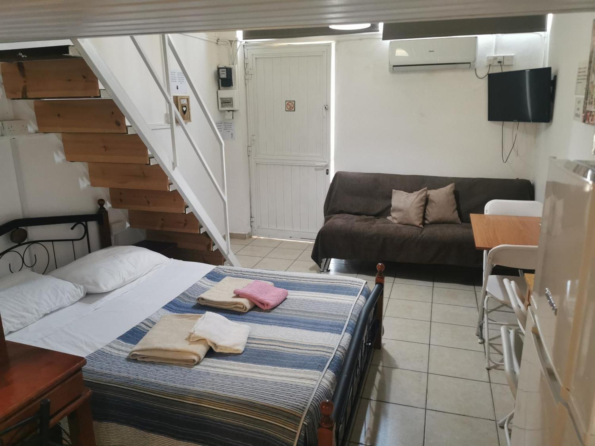 Strovolos Rooms Studios Λευκωσία Δωμάτιο φωτογραφία